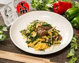 牛肉とニラ、玉子の炒め（チャイニーズビストロ かがり）
