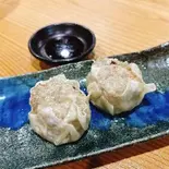 大粒!粗挽き肉焼売 (2個)【酢醤油】(博多もつ鍋総本家 喜楽 清水店)