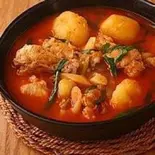 ジャガイモのピリ辛炒め（中国飯店 福龍門）