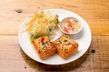 ขนมปังน้ากุ้ง 海老パン(2個) Shrimp Toast(2pc)（バンコックコスモ食堂）