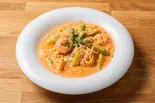 海老とアスパラのトマトクリームパスタ（生パスタ・ピザ・リゾット イタリアンバールN(エンネ)）