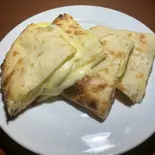 チーズナン（本格インド料理サティ）