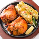 シークカバブ&チキンティッカ盛り合わせ Seekh Kabab & ChickenTikka(インド&タイ・エスニック料理 ディップパレス 飯田橋サクラテラス店 / Dippalace Iidabashi Sakura Terrace)