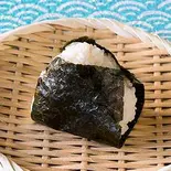 厳選塩海苔むすび          Sio nori（おむすび停車場 空海）