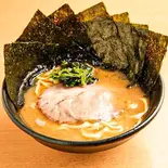 のり増しとんこつ醬油ラーメン Tonkotsu soy sauce ramen + seaweed（らーめん一二三家(和田町一二三家製麺)）