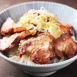炙りチャーシュー丼+焼き餃子6個(麺匠 鶏吟本店)