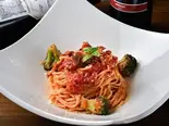 大人気♪「ベーコンとブロッコリーのトマトパスタ」（DININGBARhaon）