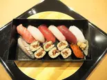 向お任せ握り 8貫半巻物（鮨 向）