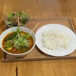 素揚ポークと6種類の野菜スープカレー（煉瓦かふぇ）