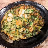 【当店人気No.2！】海鮮チヂミ（韓国料理居酒屋 パクパク）