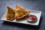 サモサ(2個)(【アジアンスパイスカレー専門店】 SURYA スーリヤ)