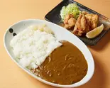 和風出汁カレー+唐揚げ(3個)（大衆海鮮居酒屋 おっ魚）