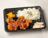 【もも4ヶ】特製ラー油からあげ弁当（からあげの鳥丸 新小岩本店）