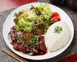 名物 自家製 赤味噌だれの特製トンテキ弁当 ”Special Tonteki Bento with Red Miso Sauce””（酒場食堂とんてき）