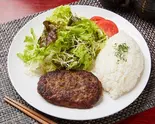大好評！ 特選 飛騨牛ハンバーグ弁当 "Premium Hida Beef Hamburger Steak Bento"（酒場食堂とんてき）