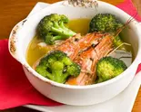 海老とブロッコリーのアヒージョ Shrimp and Broccoli Ajillo（ハチョボリーノすずらん通り店）