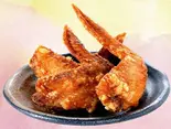 手羽先(1本)/ Fried Chicken Wings(1piece)（からあげ金と銀 日本橋店）