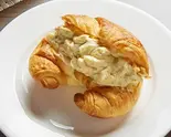 クロワッサンサンド(たまご) Croissant Sandwich (Egg)（キッチン55）