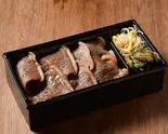 赤身カルビ弁当 Lean Meat Kalbi Bento Box（焼肉にくがとう YAKINIKU NIKUGATOU）