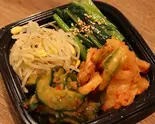 キムチ＆ナムル盛合わせ Kimchi ＆ Namul Assortment Plate（焼肉にくがとう YAKINIKU NIKUGATOU）