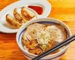 ミニチャーシュー丼・餃子セット Mini Roasted Pork Rice Bowl and Gyoza Dumpling Set（ラーメンたつみ屋 池尻店）