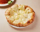 チーズナン /Cheese Nan（エベレストキッチン）
