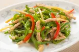 チンジャオロース（中華料理華馨園）