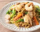 海老スパイシー焼きそば/ Shrimp Chow Mein（インドネパール料理 アジアンダイニング ロータス）