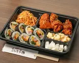 チキンのり巻き弁当（韓国料理 ホンデポチャ 川崎店）