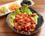 イイダコ炒め丼(おかず3品付き。)（韓国料理 ホンデポチャ 川崎店）