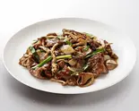 牛肉の黒胡椒炒め Stir Fried Beef with Black Pepper（上海イーエックス池尻店）