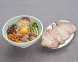 チャーシューとりとんまぜそば（らぁ麺きくはん）