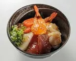 【相性抜群♪】海鮮ユッケ丼（海鮮居酒屋 膳のすたいる 三国ヶ丘本店）