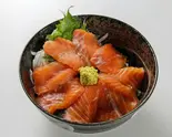 【人気NO.1】キングサーモン丼（海鮮居酒屋 膳のすたいる 三国ヶ丘本店）