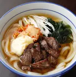 牛カルビキムチーズうどん（匠のうどん 彩屋 芝浦店）