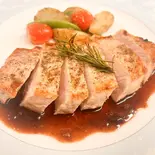 三元豚のステーキ（CHARME cafe restaurant）