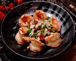 特大エビの山椒風揚げ（天津家庭料理 一味一厨）