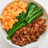 3色丼（ザッカカフェハーモニー）