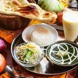 ほうれん草チキンカレーSpinach Chicken Curry（ヒマールキッチン イオン新吉田店）