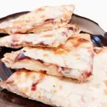 あんこチーズナン AnkoCheeseNan(【スパイス王国インドで長年修行したシェフのこだわり料理】Himalayan Spice and Masala Mart)