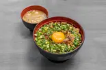 豚玉丼 並盛(手作り味噌汁付き) 5連覇全国丼グランプリ金賞商品（丼ぶり屋 幸丼 三ツ又店）