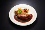 黒毛和牛 ビーフフィレカツレツ/Kuroge Wagyu Beef Fillet Cutlet（はり重グリル＆カレー）