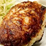 アグー豚ハンバーグ(デミソース)(「食と酒」居酒屋かるだん)