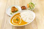 チキンティッカ付きカレーライス（ママカレー）