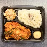 鶏ハラミキムチ炒め弁当 大盛り（串と馬肉-梯子-）