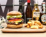 プレミアムアボカドチーズバーガー Premium Avocado Cheese Burger（THE BUTCHER）