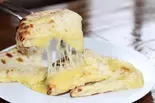 チーズナン CHEESE NAN(ボンベイ・インディアン・ダイニング&バー 横川店)