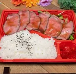 ローストビーフ弁当ガーリック（カラビ東京）