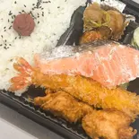 スペシャル弁当（チキンショップ トリタケ）