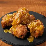 【人気の韓国チキン】ハニーマスタードチキン honey mustard Chicken(5P)（THAIND(タインド)|ガパオ・タイ料理＆本格インドカレー）